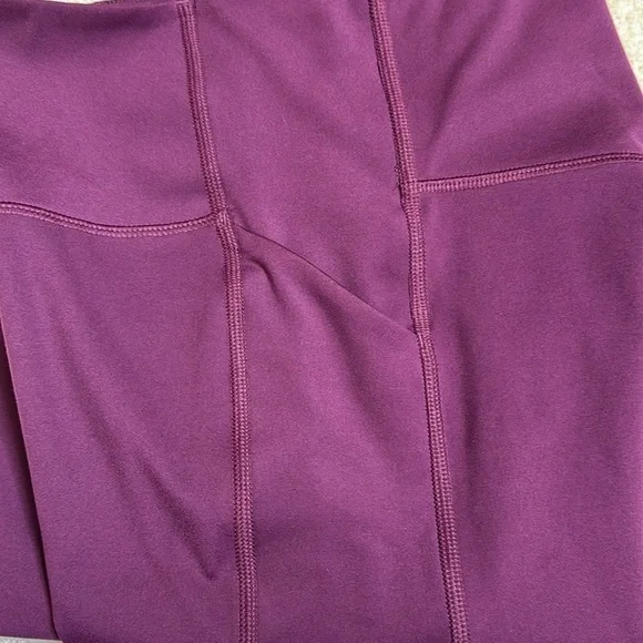 Girlfriend Collective Compressive Pocket Leggings in Plum Size XS - Picture 6 of 7